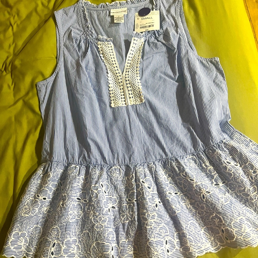 Liz Claiborne Woman’s Small Blouse